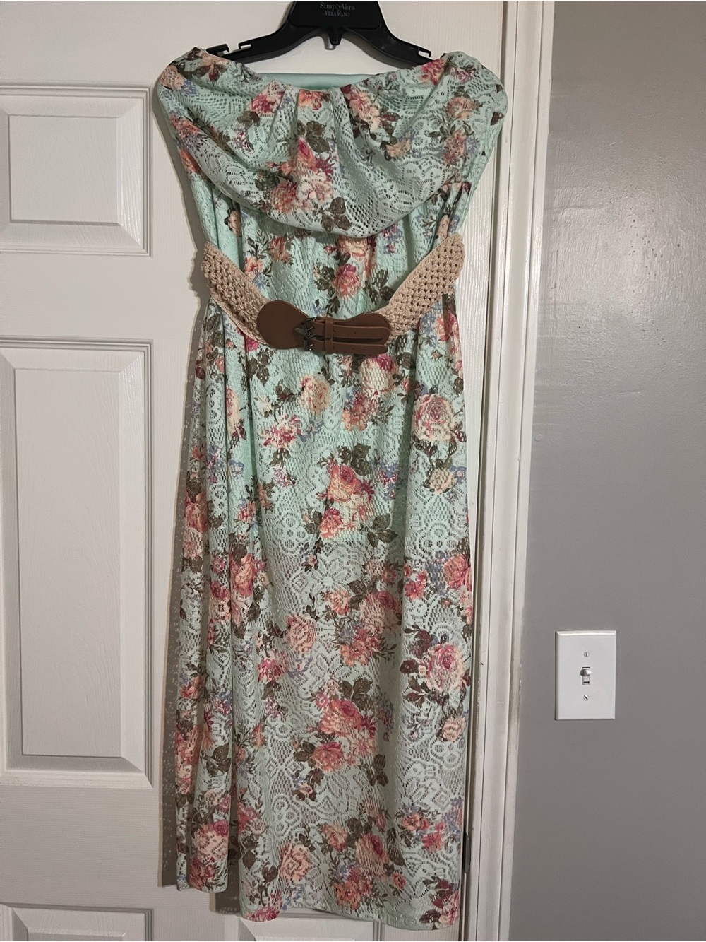 No Boundaries Mint Green Top with Pink Size Tab
